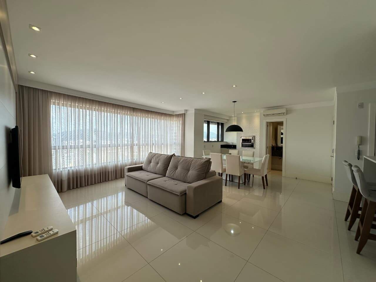 Apartamento para aluguel no Centro: 