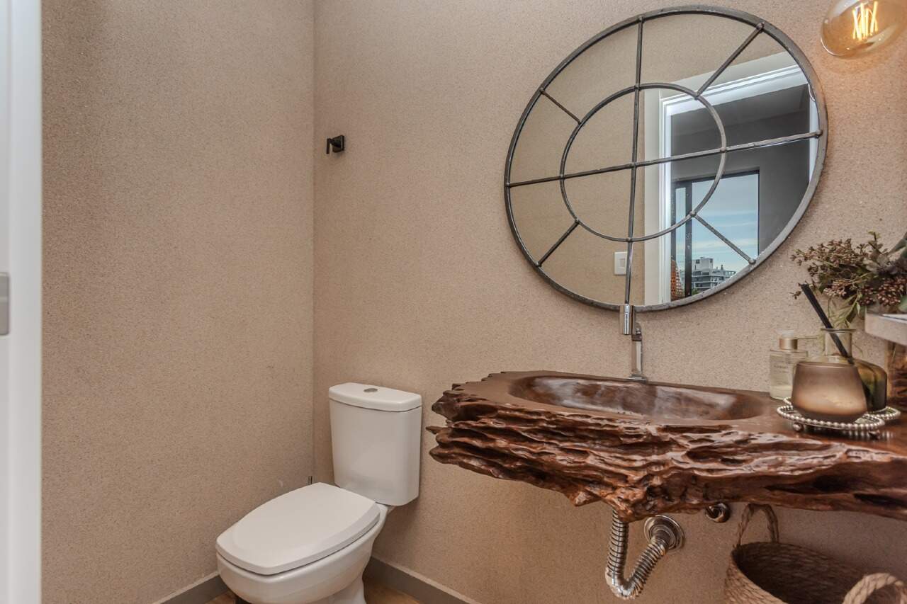 Apartamento diferenciado à venda no Praia dos Amores: 