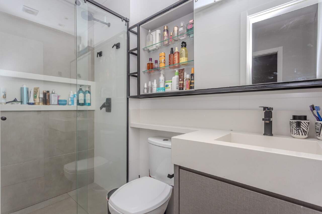 Apartamento diferenciado à venda no Praia dos Amores: 