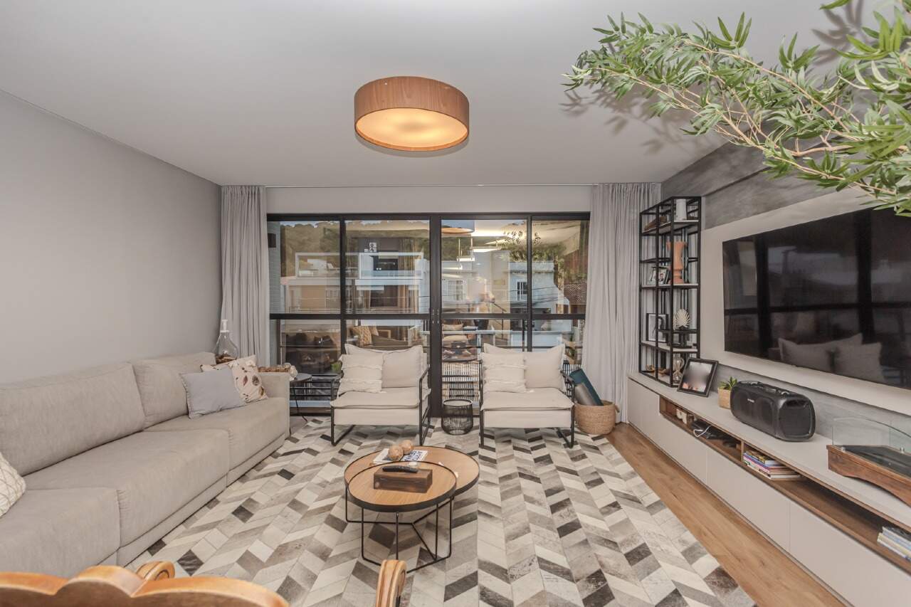 Apartamento diferenciado à venda no Praia dos Amores: 