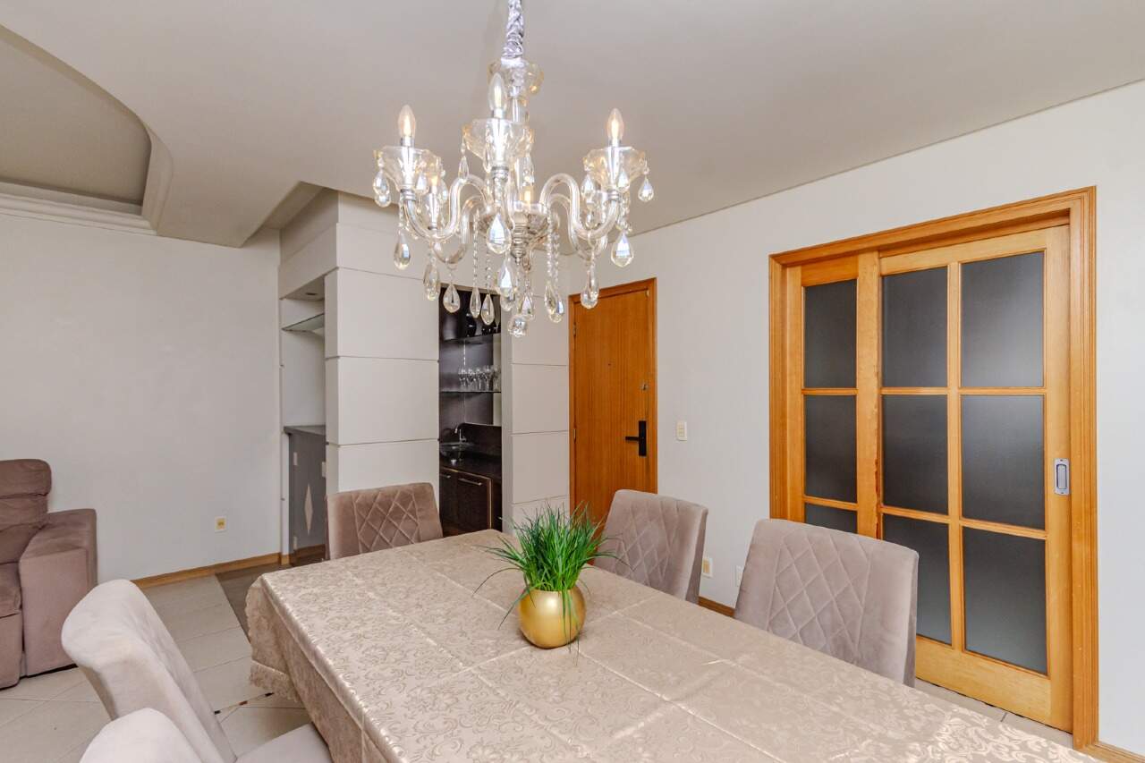 Apartamento diferenciado à venda no Centro: 