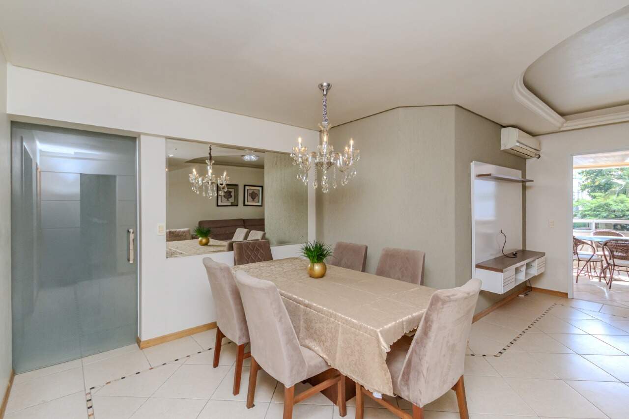 Apartamento diferenciado à venda no Centro: 