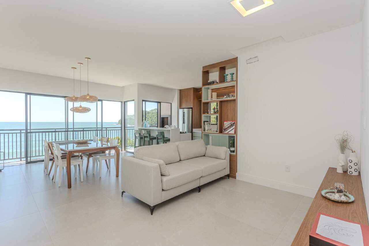 Apartamento para aluguel no Cabeçudas: 