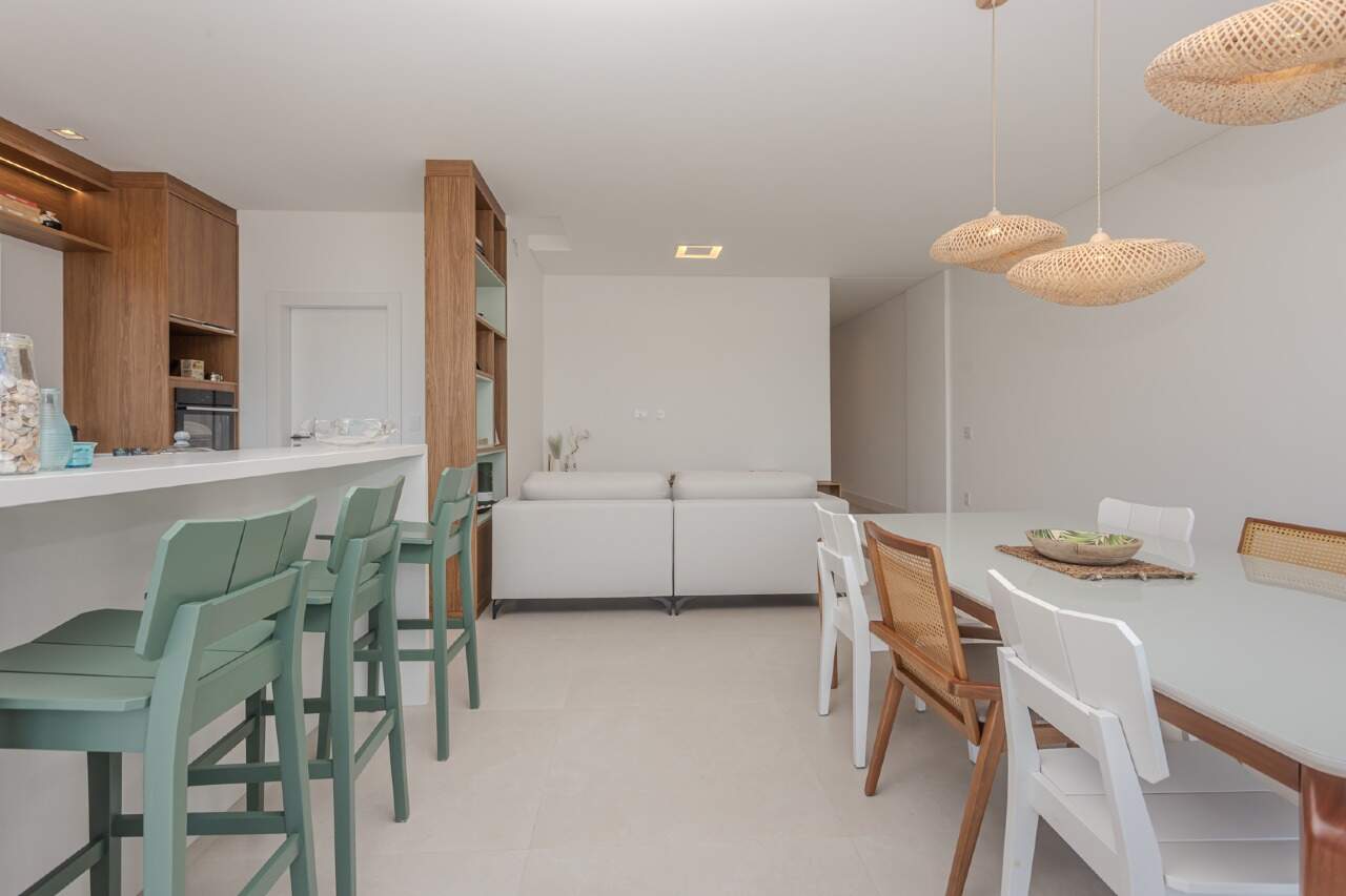 Apartamento para aluguel no Cabeçudas: 