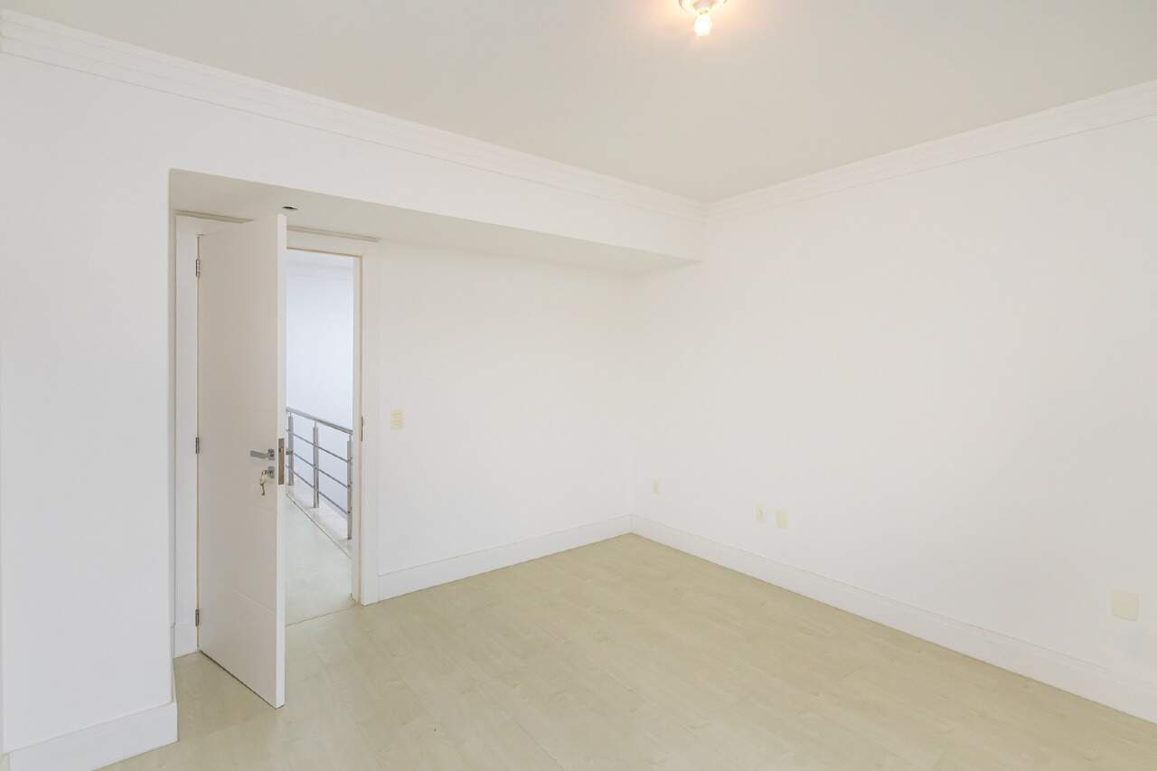 Casas para aluguel no Praia dos Amores: 