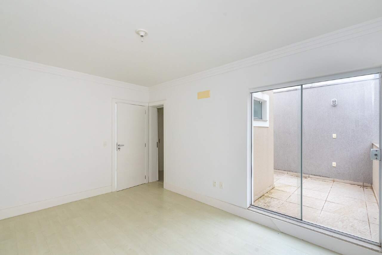 Casas para aluguel no Praia dos Amores: 