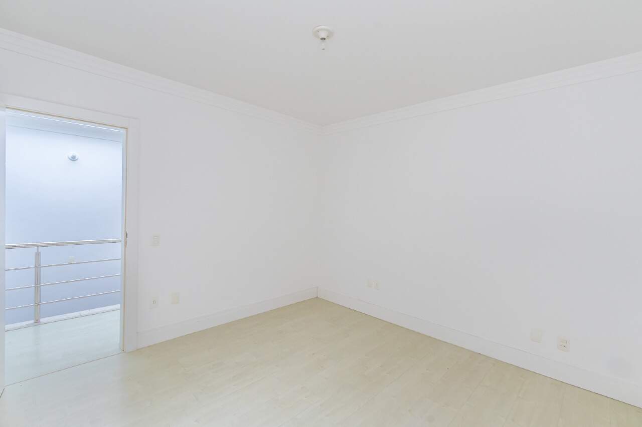 Casas para aluguel no Praia dos Amores: 