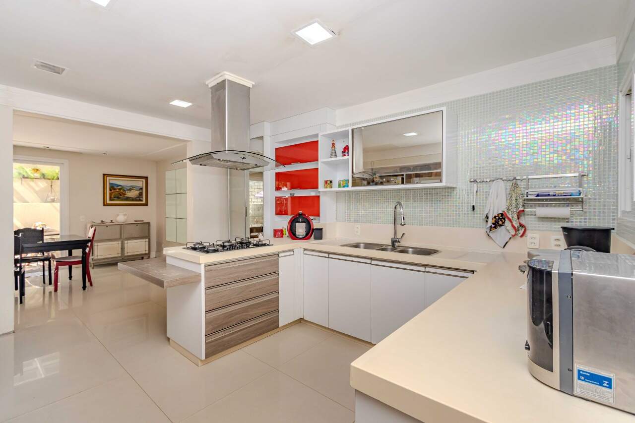 Casas para aluguel no Praia dos Amores: 
