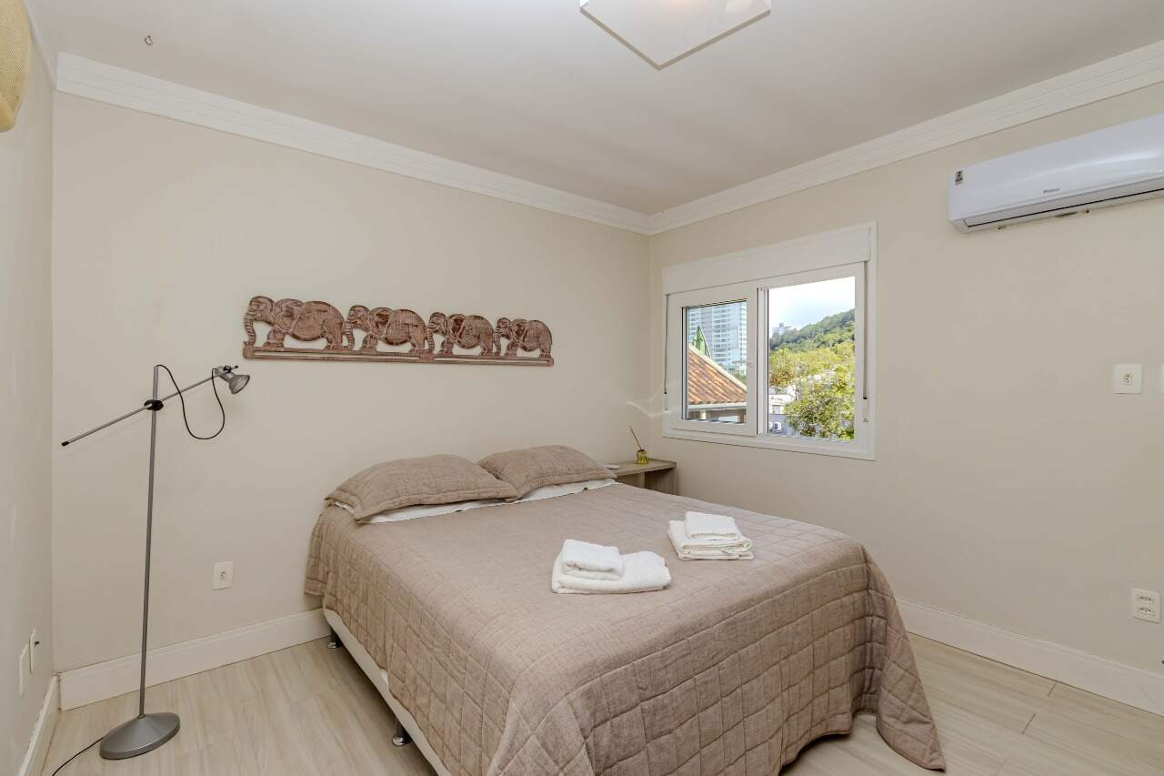 Casas para aluguel no Praia dos Amores: 