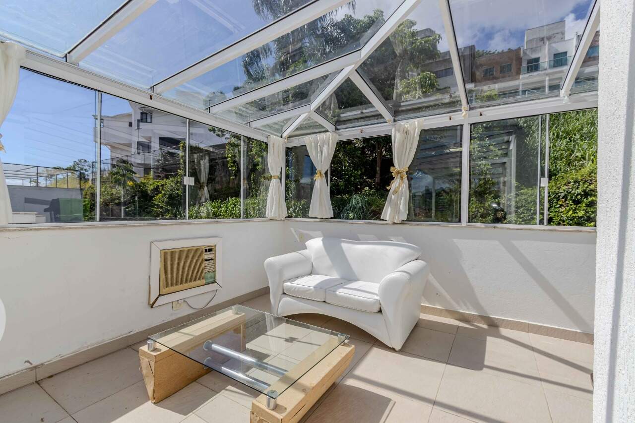 Casas para aluguel no Praia dos Amores: 