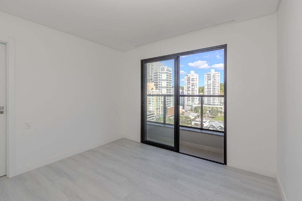 Apartamento à venda no Praia Brava: 