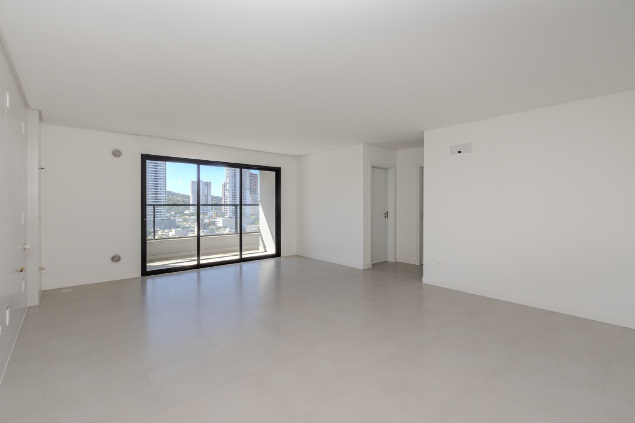 Apartamento à venda no Praia Brava: 