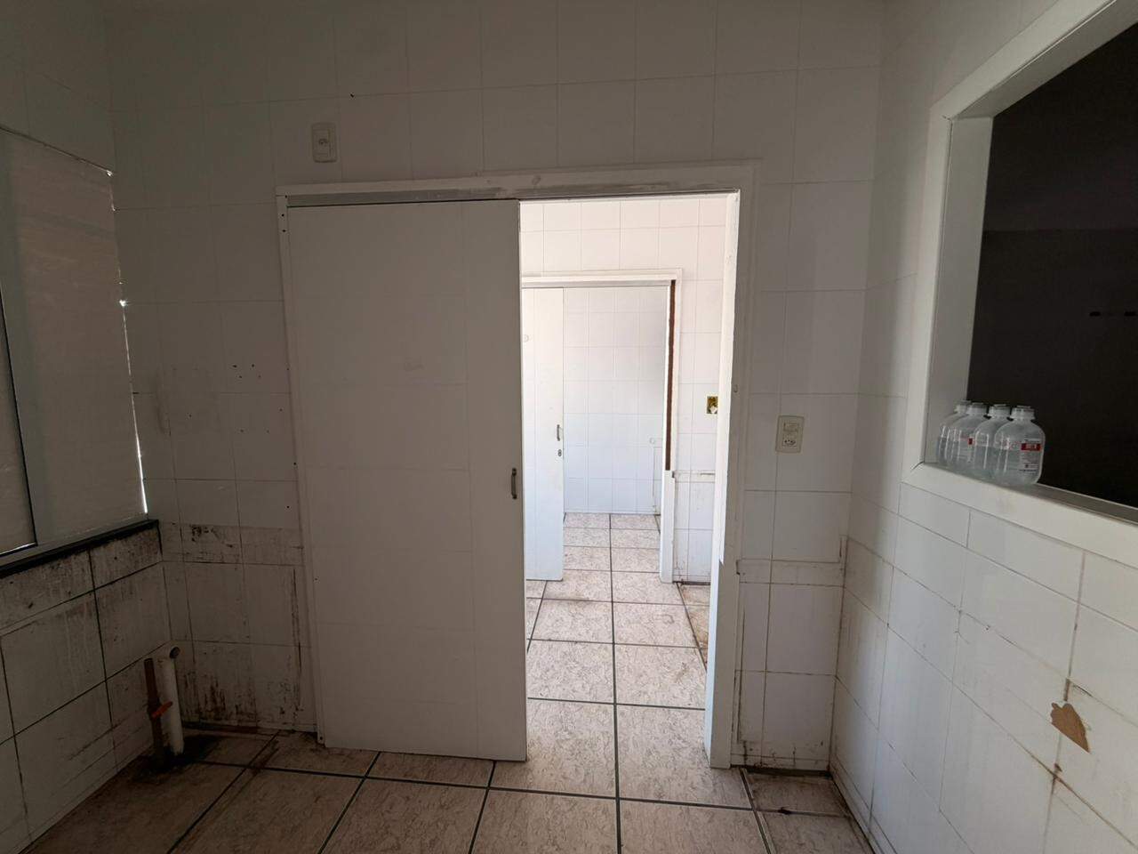 Sala Comercial para aluguel no Pioneiros: