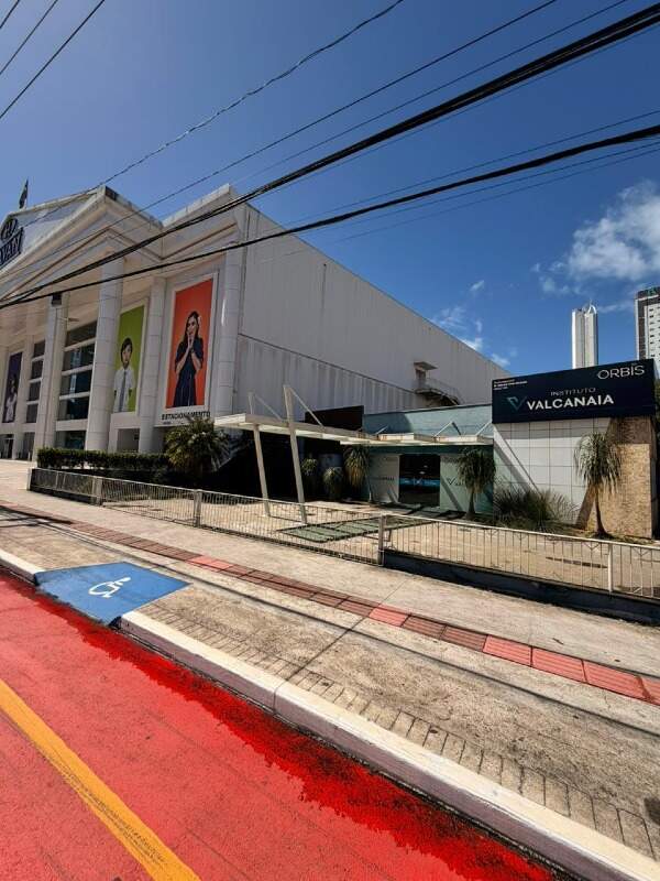 Sala Comercial para aluguel no Pioneiros: