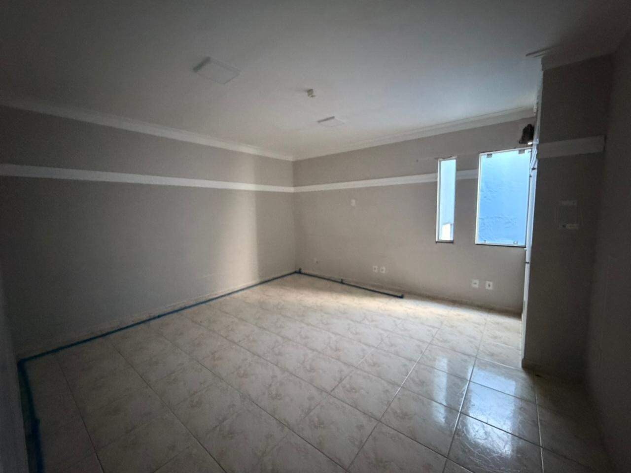 Sala Comercial para aluguel no Pioneiros: