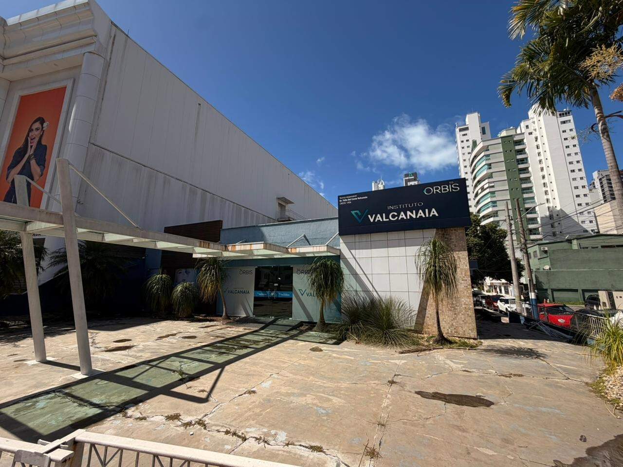 Sala Comercial para aluguel no Pioneiros: