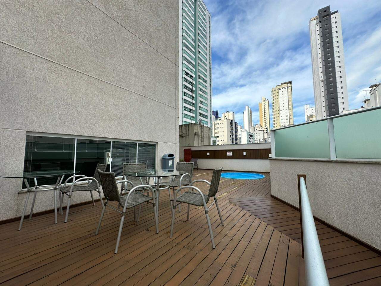 Apartamento para aluguel no Centro: 