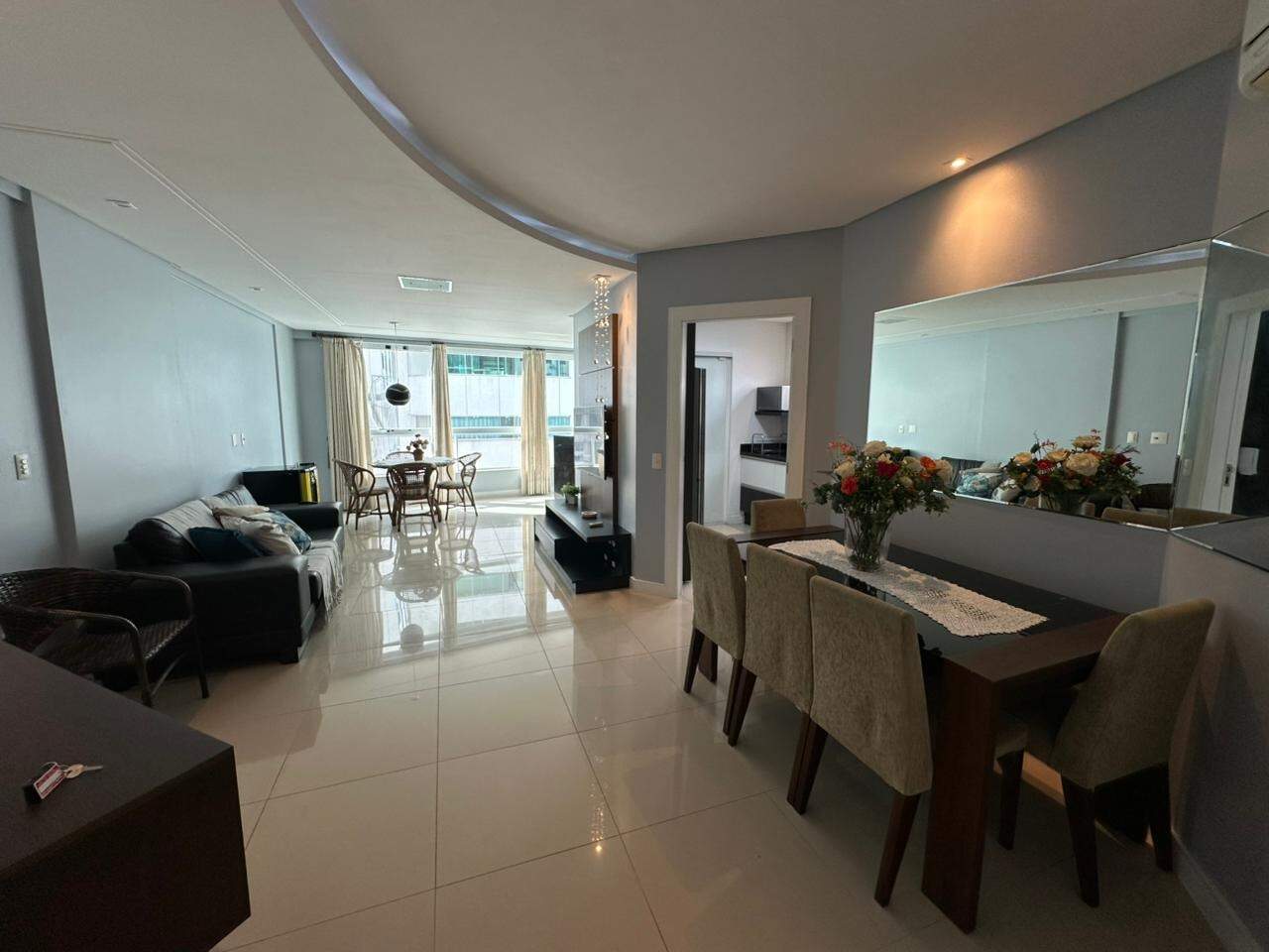 Apartamento para aluguel no Centro: 