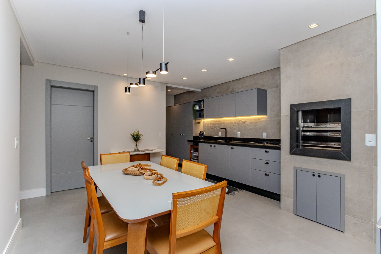 Apartamento à venda no Praia dos Amores: 