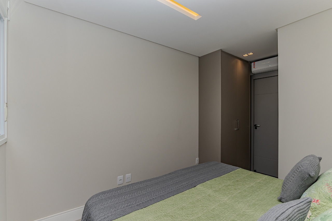 Apartamento à venda no Praia dos Amores: 