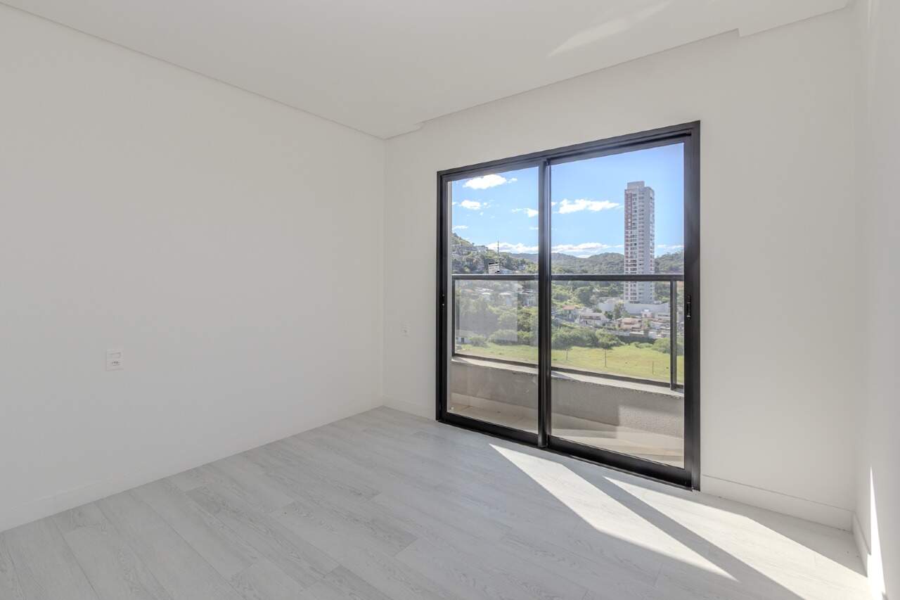 Apartamento à venda no Praia Brava: 