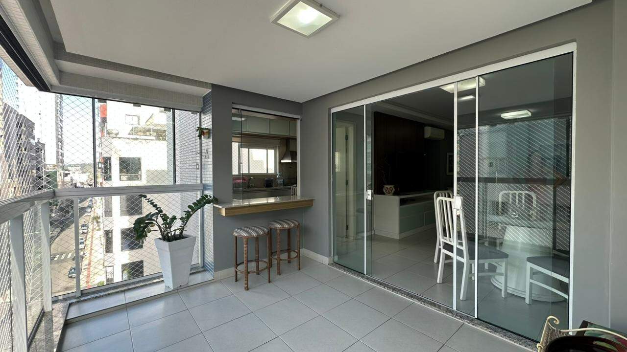 Apartamento para aluguel no Centro: 