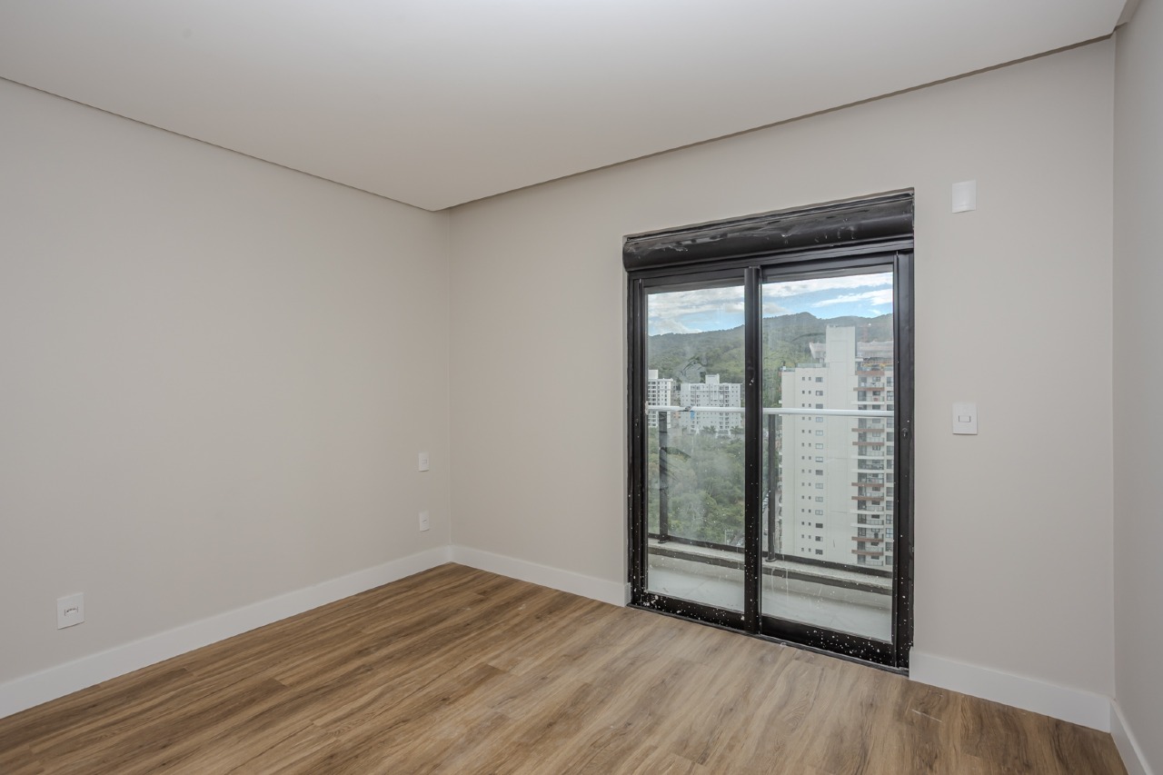 Apartamento à venda no Praia Brava: 