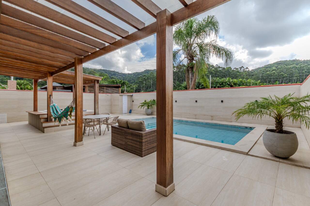 Casas à venda no Ariribá: 