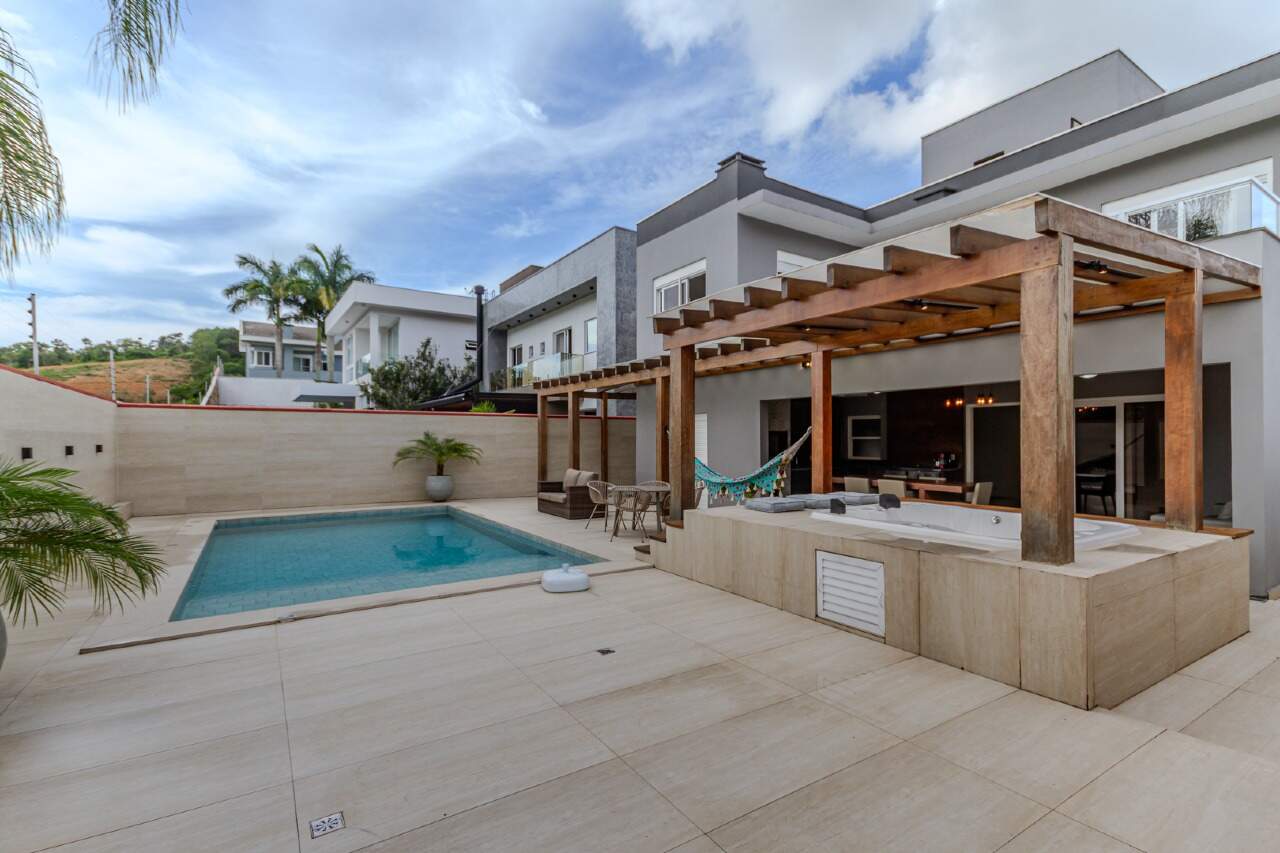 Casas à venda no Ariribá: 