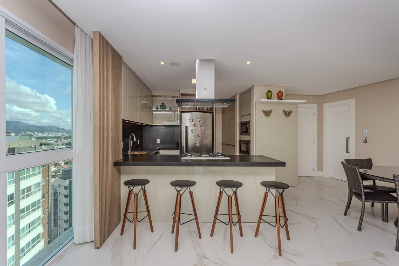 Apartamento para aluguel no Centro: 