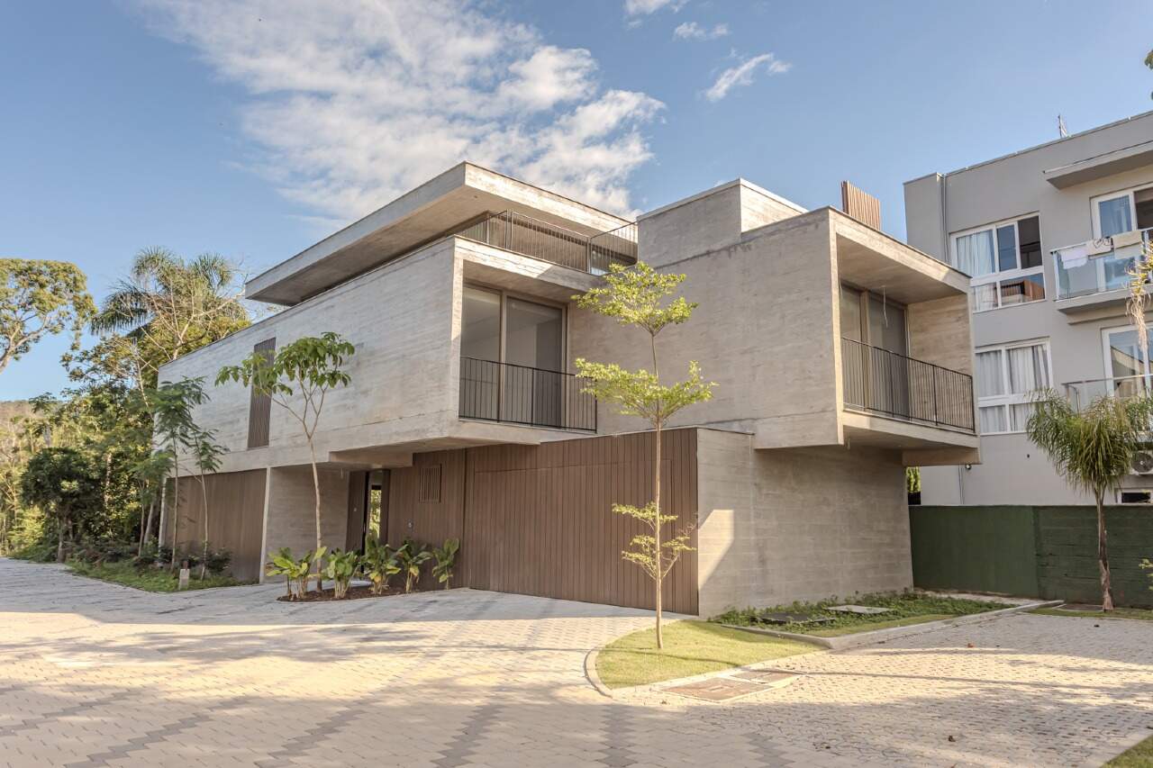 Casas à venda no Praia do Estaleiro: 