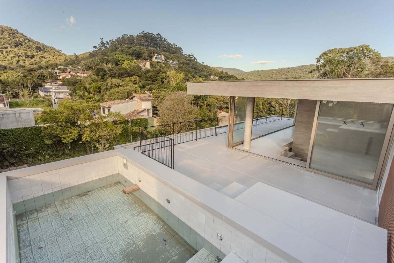 Casas à venda no Praia do Estaleiro: 
