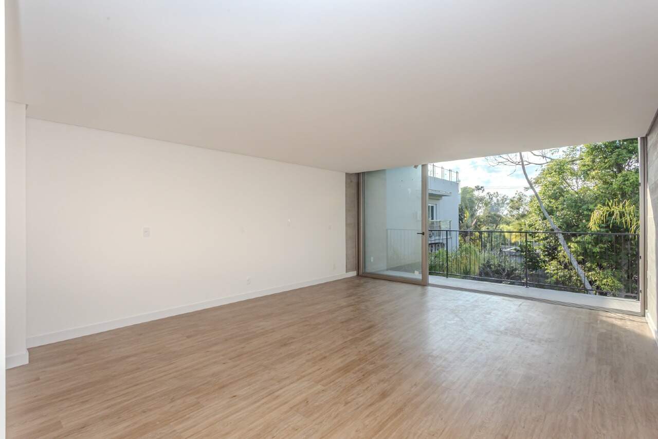 Casas à venda no Praia do Estaleiro: 