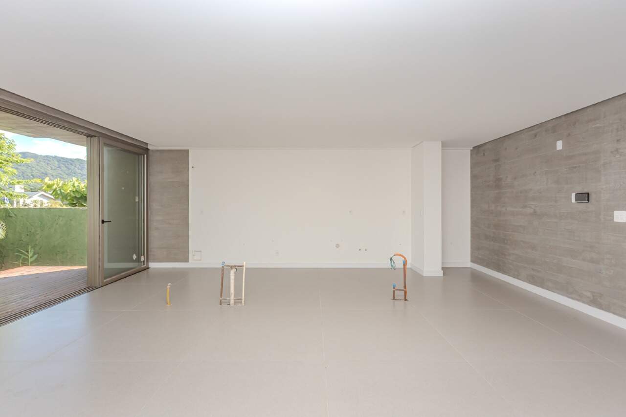 Casas à venda no Praia do Estaleiro: 