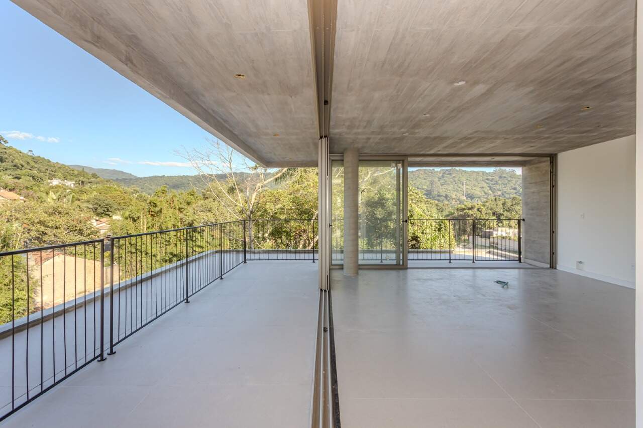 Casas à venda no Praia do Estaleiro: 