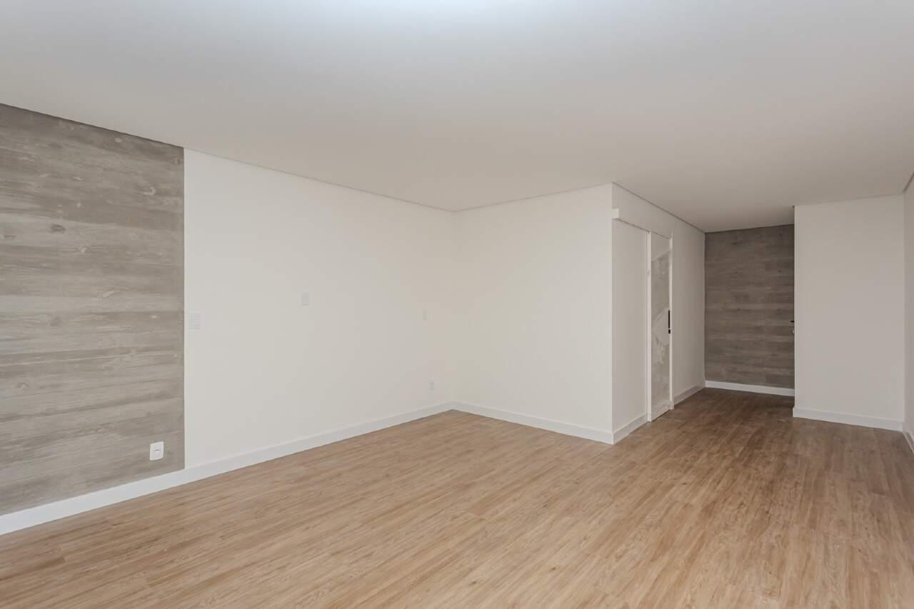 Casas à venda no Praia do Estaleiro: 