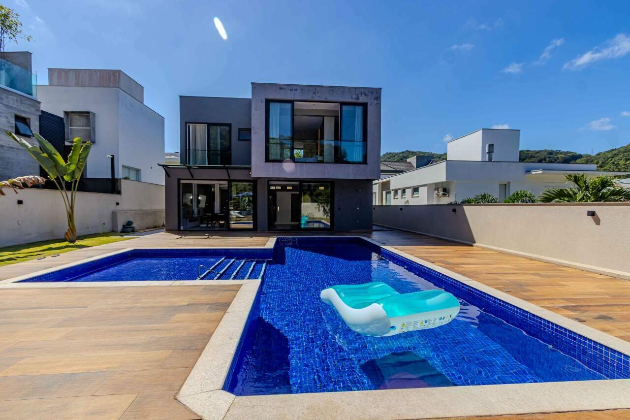 Casa de Condomínio para aluguel no Ariribá: 