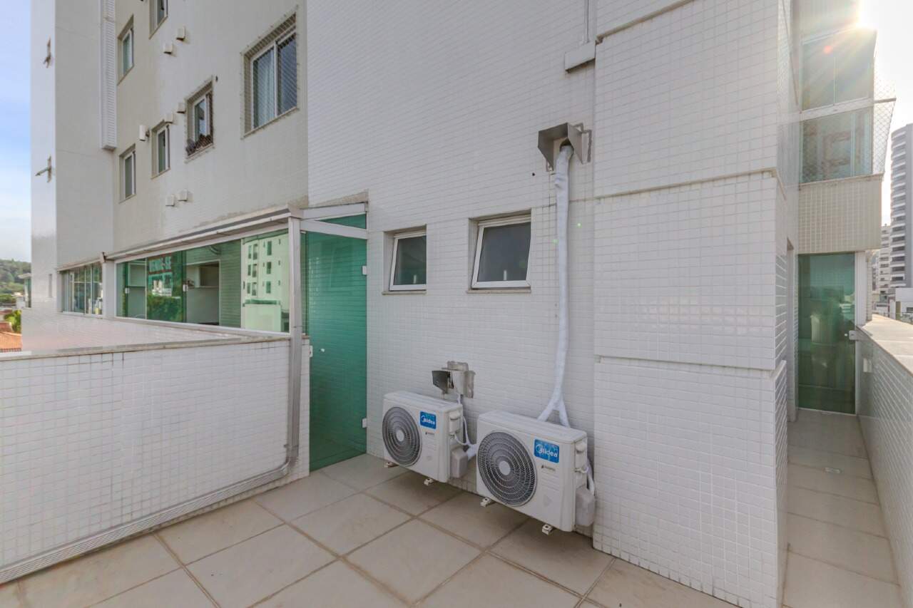 Apartamento diferenciado à venda no Centro: 