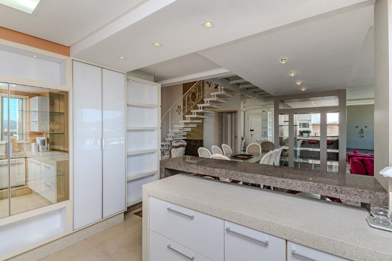 Cobertura para aluguel no Centro: 