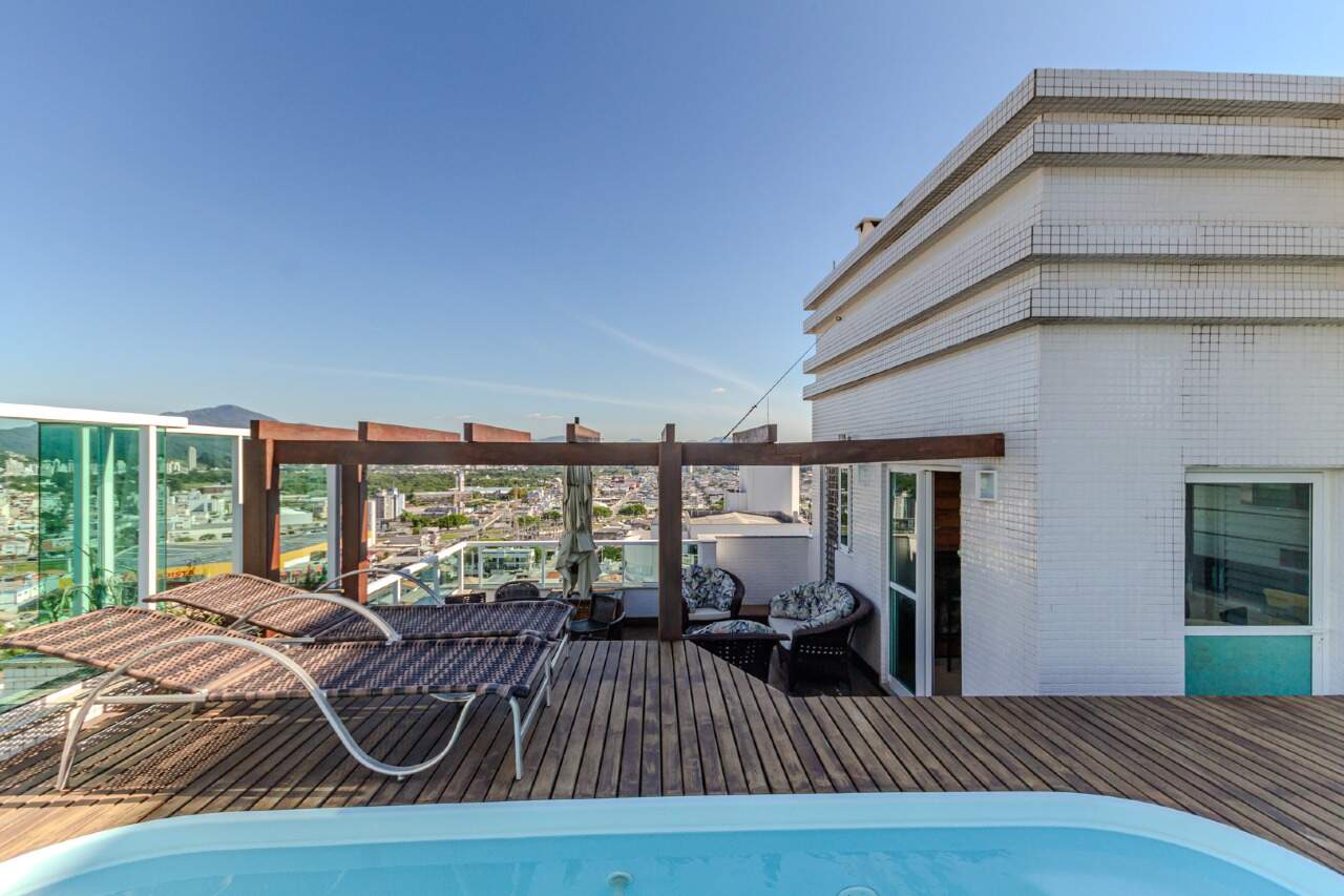 Cobertura para aluguel no Centro: 