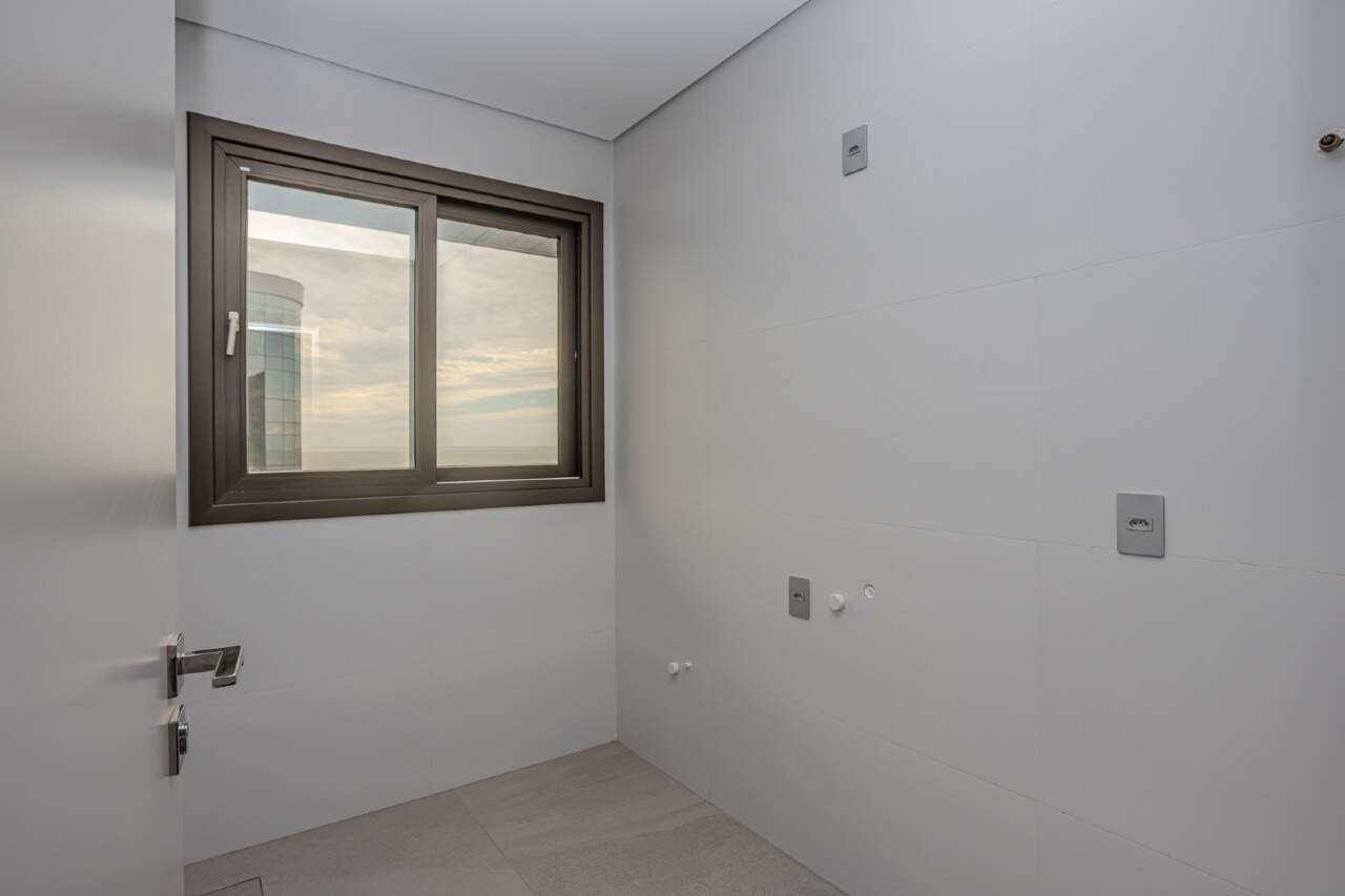 Apartamento diferenciado à venda no Praia Brava: