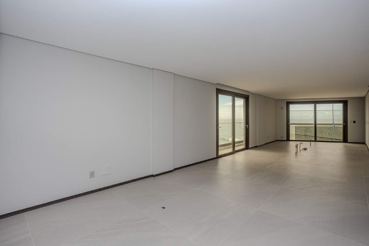 Apartamento diferenciado à venda no Praia Brava: