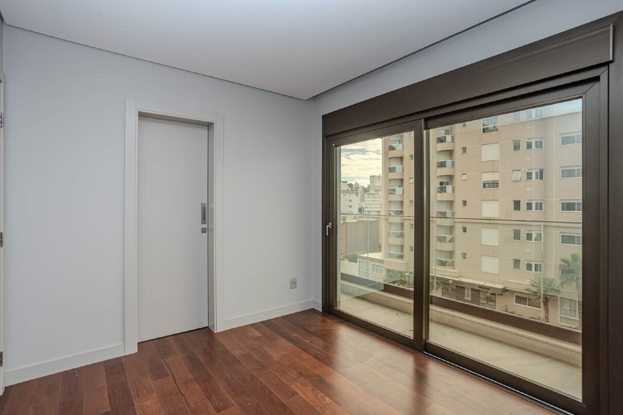 Apartamento diferenciado à venda no Praia Brava: