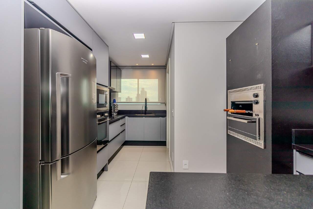 Apartamento para aluguel no Centro: 