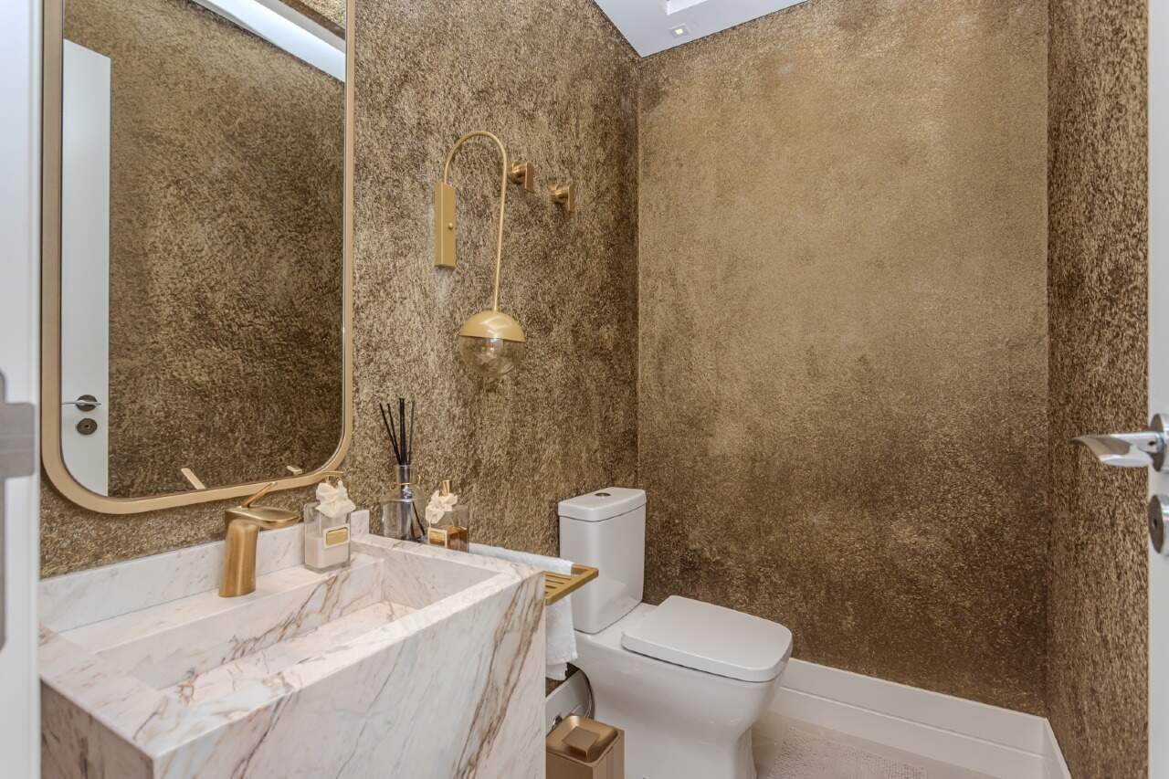 Apartamento à venda no Pioneiros: 