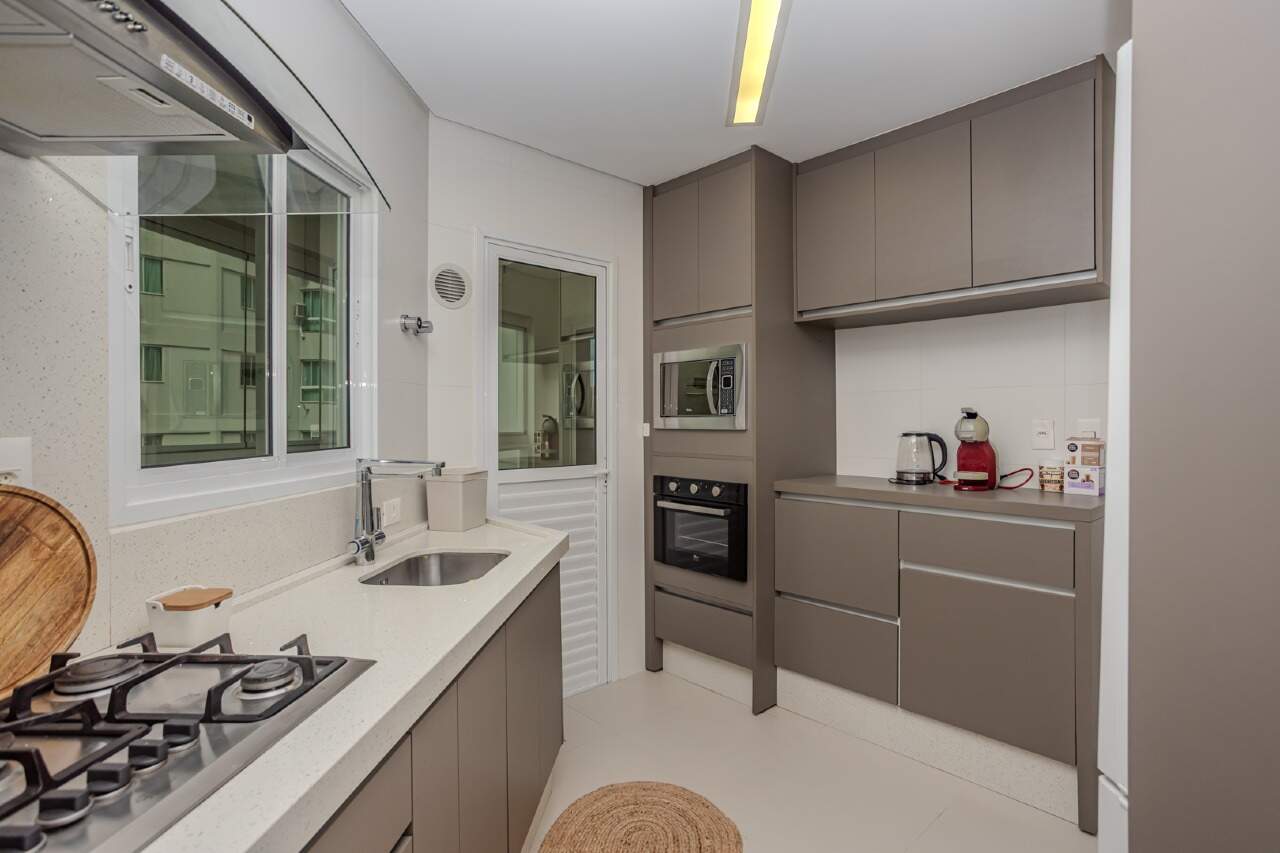 Apartamento à venda no Pioneiros: 