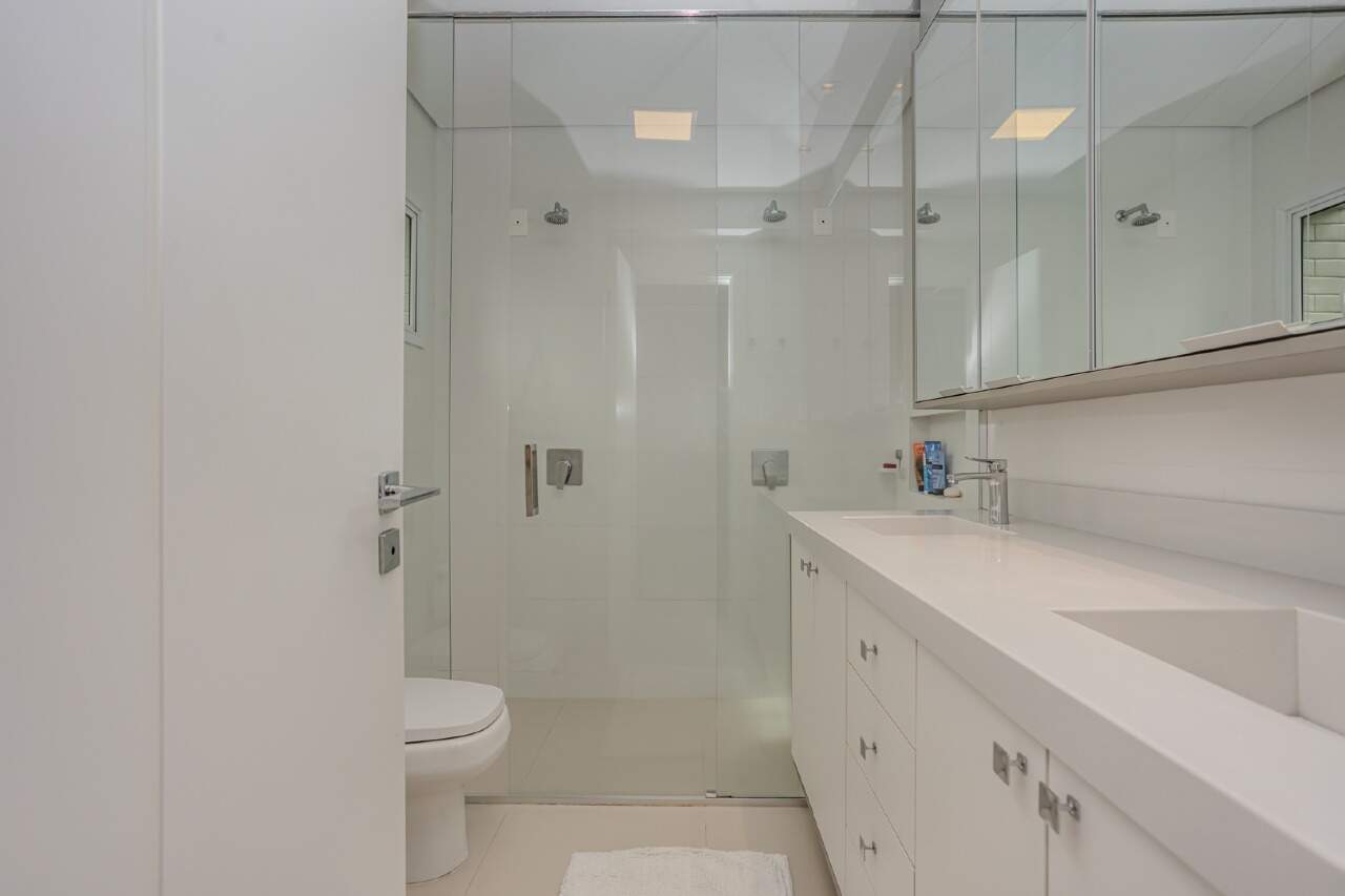 Apartamento à venda no Pioneiros: 