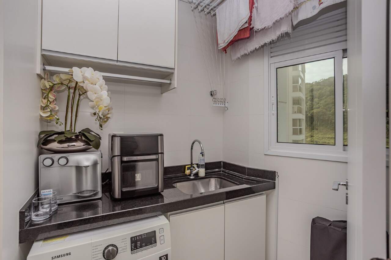 Apartamento à venda no Pioneiros: 