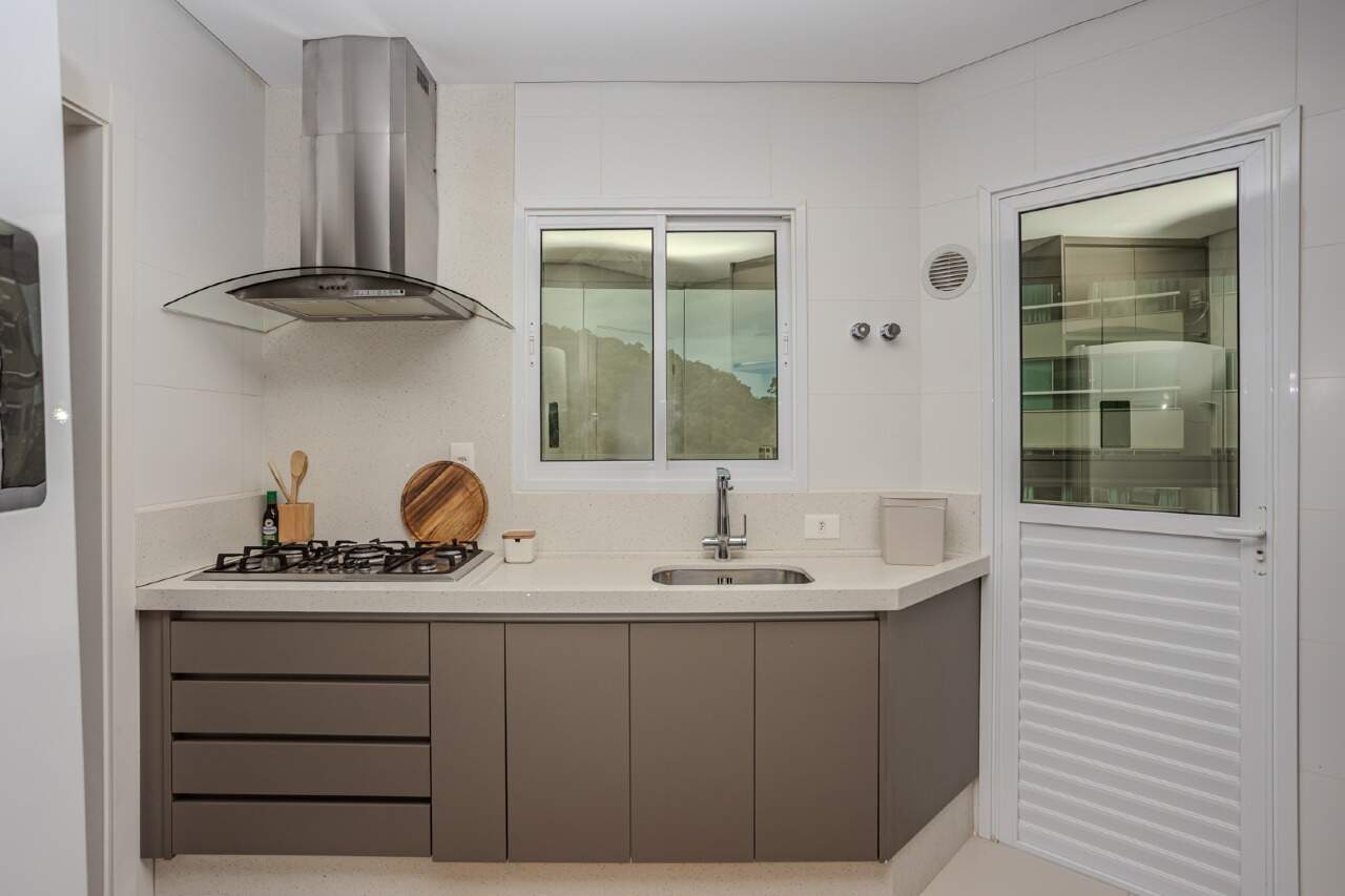 Apartamento à venda no Pioneiros: 
