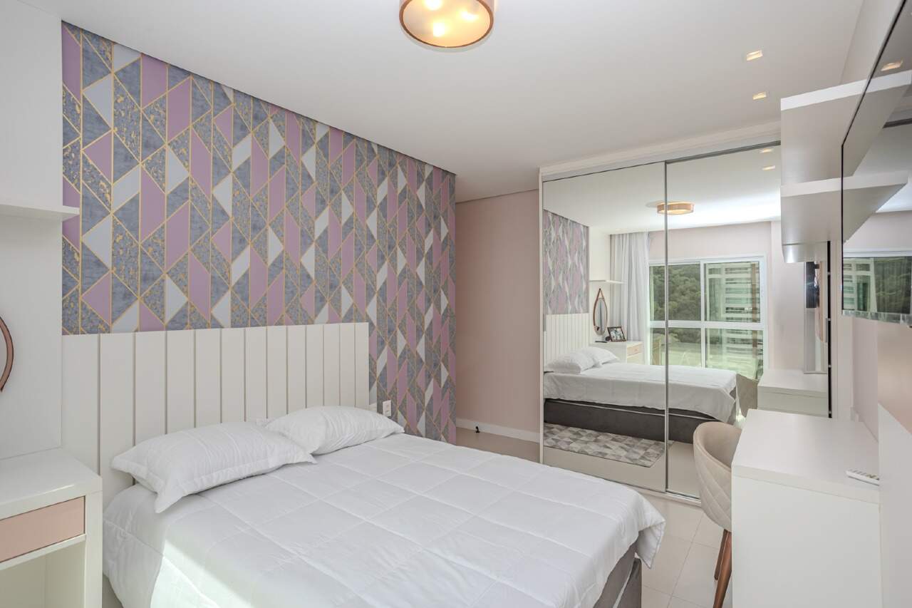 Apartamento à venda no Pioneiros: 